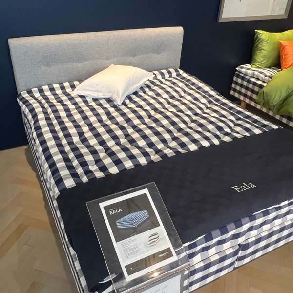Hästens Atlas hoofdbord - Showroom
