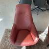Pode Spot Two fauteuil met poef - Zijaanzicht links