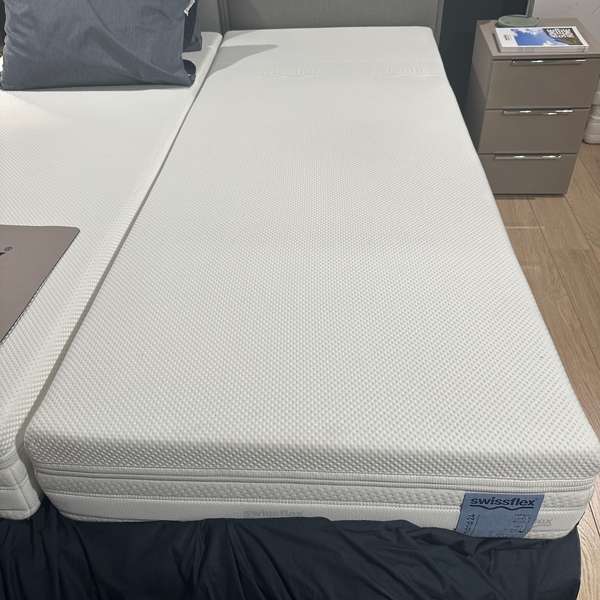 Swissflex Versa 24 Hybrid Geltex matras - 90x 200 medium - Showroom