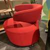 Cassina Biki fauteuil  - Zijaanzicht rechts