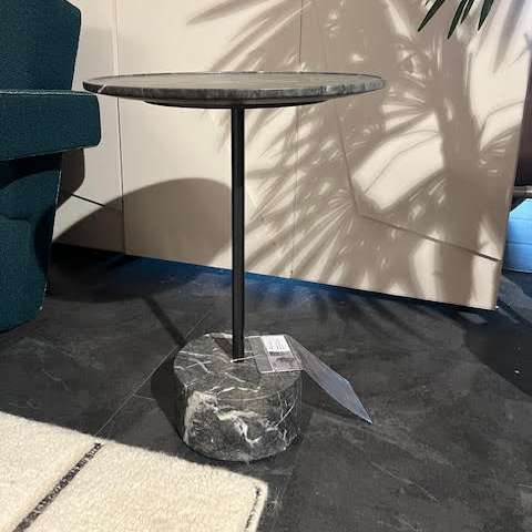 Cassina Carnico bijzettafel  - Showroom