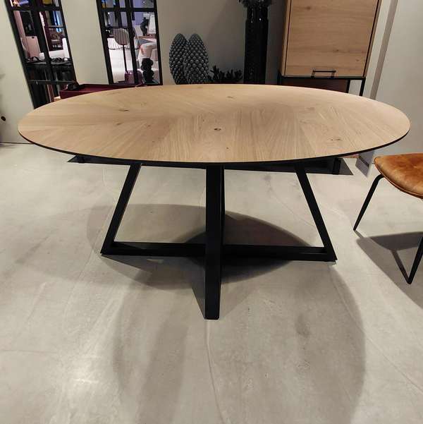 Henders & Hazel Ridgefield eettafel - 150x120 - Showroom