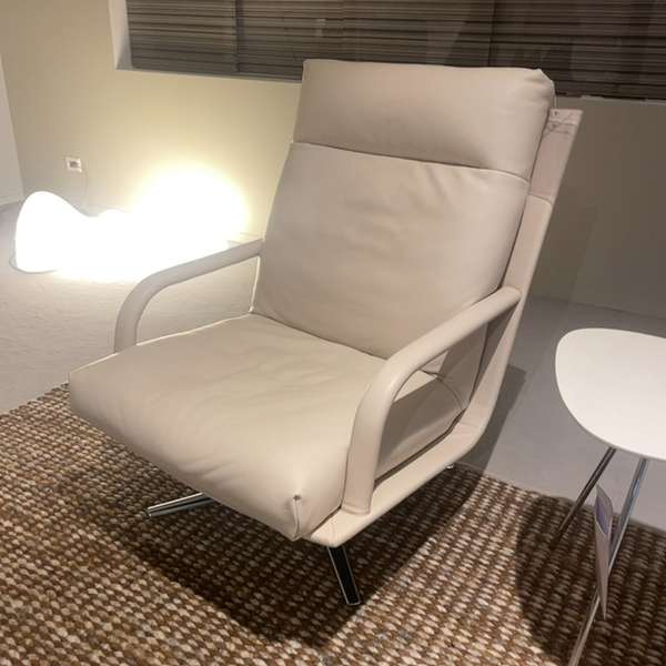 Leolux Kudo Two fauteuil - Showroom