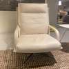 Leolux Kudo Two fauteuil - Vooraanzicht