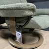 Stressless Mayfair relaxfauteuil met hocker  - Zijaanzicht links