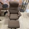 Stressless Philip relaxfauteuil met poef - Achter aanzicht