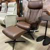 Stressless Paul relaxfauteuil met poef - Zijaanzicht rechts