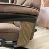 Stressless Philip relaxfauteuil met poef - Details