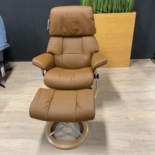 Stressless Ruby relaxfauteuil medium met hocker - Showroom