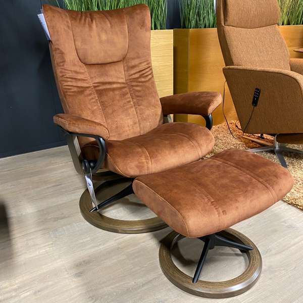 Stressless Wing relaxfauteuil met hocker medium  - Showroom