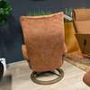 Stressless Wing relaxfauteuil met hocker medium  - Achter aanzicht
