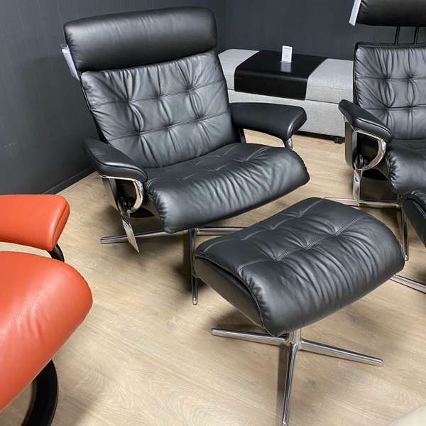 Stressless Erik  relaxfauteuil medium met hocker - Showroom