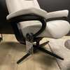 Stressless Consul relaxfauteuil met hocker M - Details