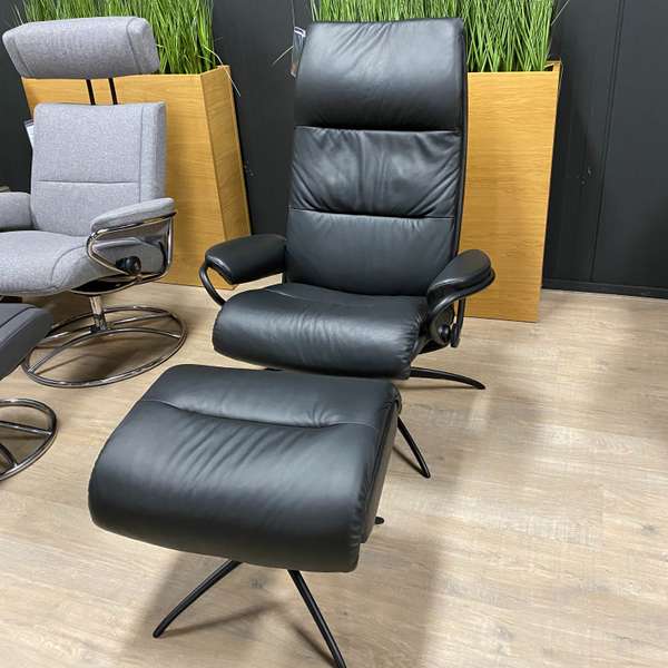 Stressless Tokyo relaxfauteuil met hocker - Showroom