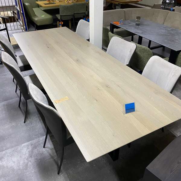 bert plantagie Eris eettafel - 300x105 - Materiaal