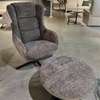Mecam Gilbert DV8 fauteuil met poef - Materiaal