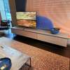 Spectral Scala tv-meubel met Sonos Arc en Samsung TV - Boven aanzicht