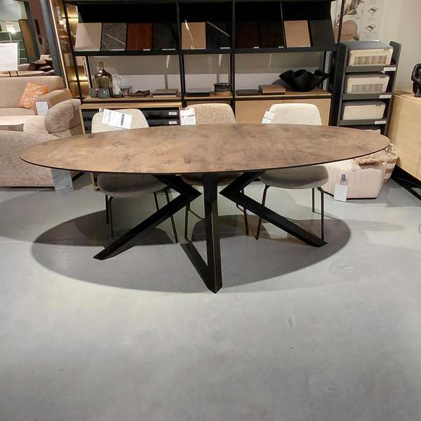 XOOON Masura eettafel - 220x105 - Showroom