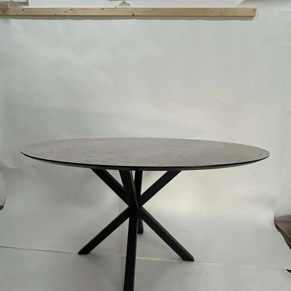 Sumisura eettafel - Ø130 - Showroom